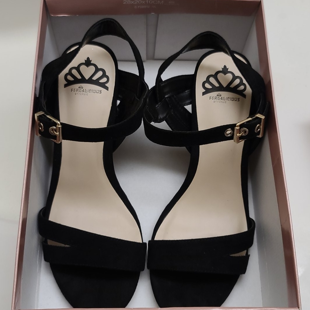 Shoes - Picture 3 of 3